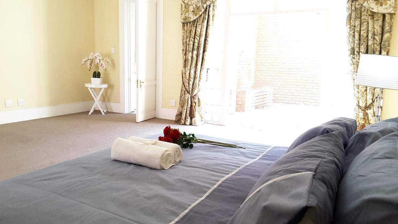 Versailles Pretoria Bagian luar foto