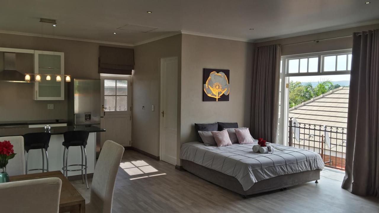 Versailles Pretoria Bagian luar foto